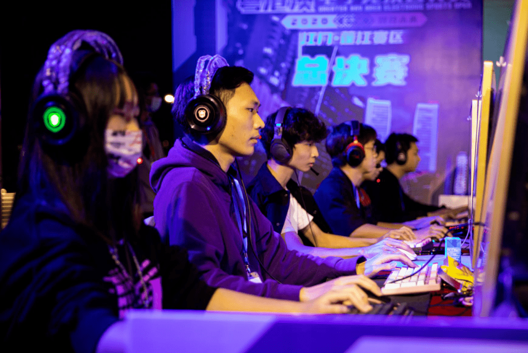 讨论事件的 讨论事件的